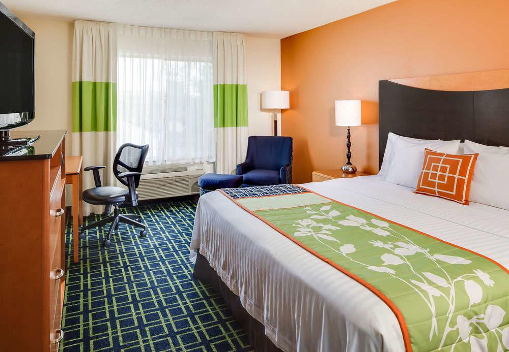 Fairfield Inn Manhattan, Kansas מראה חיצוני תמונה