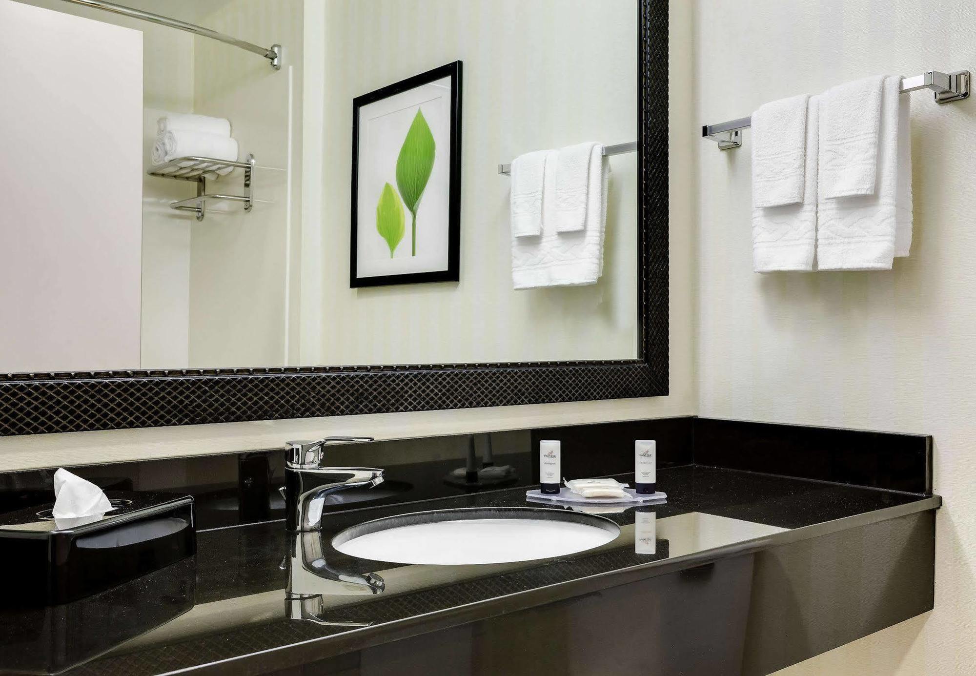 Fairfield Inn Manhattan, Kansas מראה חיצוני תמונה